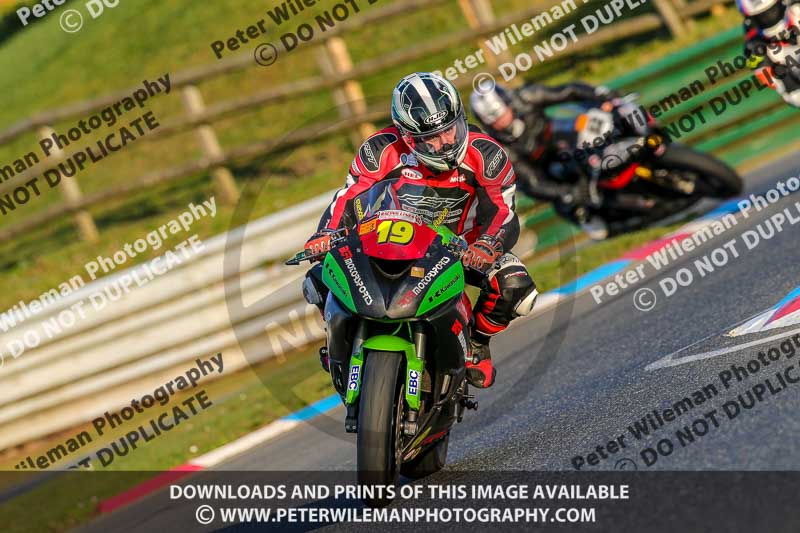 PJ Motorsport Photography 2018;enduro digital images;event digital images;eventdigitalimages;mallory park;mallory park photographs;mallory park trackday;mallory park trackday photographs;no limits trackdays;peter wileman photography;racing digital images;trackday digital images;trackday photos